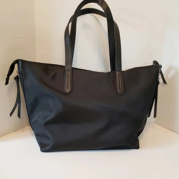 Botkier  New York Large Black Polyester/Vegan Leather Trim Tote Bag. - Picture 2 of 10
